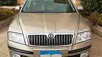 اسكودا اوكتافيا E5 2007 مرفوعة فى جراج خاص ومغطاه بغطاء سيارات وماشية 50 الف كم ...