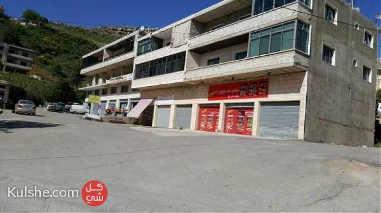 محل للايجار في العزونية جبل لبنان ... - صورة 1