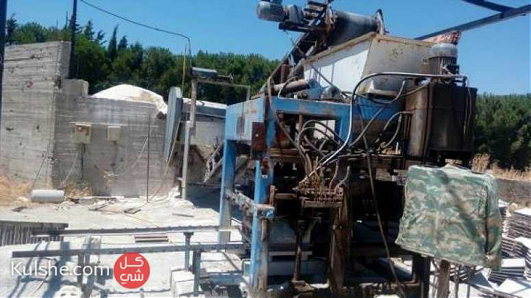 ماكينة بلوك بياضة ثابتة بحالة فنية ممتازة للبيع في سوريا ... - Image 1