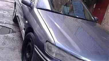 سيارة بيجو موديل 2000 ...
