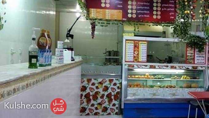 مطعم في منطقة مميزة للبيع وبسعر رمزي ومميز ... - Image 1