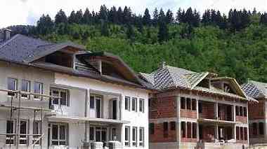 تملك فيلا دورين ثلاث غرف نوم في البوسنة بسعر 448 ألف ريال سعودي بالتقسيط ...