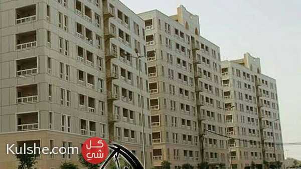 شقة مؤثثة للبيع 107 م في القرية اللبنانية ... - Image 1