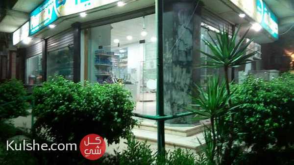 للبيع صيدلية 95م مربع مستويين بشارع حسن محمد من الهرم و فيصل ... - Image 1