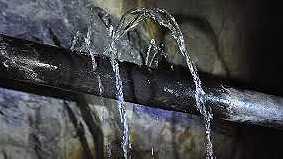 كشف تسربات المياه بالراض 0530057247 عوازل اسطح وخزانات ... - صورة 1