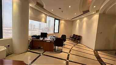 مكتب فخم للايجار بالعاصمة office for rent in kuwait city 275m