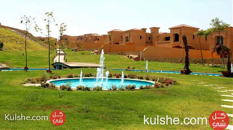 Villa stand alone for sale in zayed inside compound - صورة 1