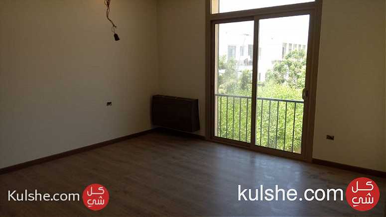 Townhouse 350m with AC’s in Algeria for rent - Image 1