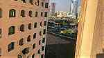 للايجار شقة مفروشة بالشارقة غرفتين وصالة شارع جمال عبد الناصر برج حديث فرش - Image 4