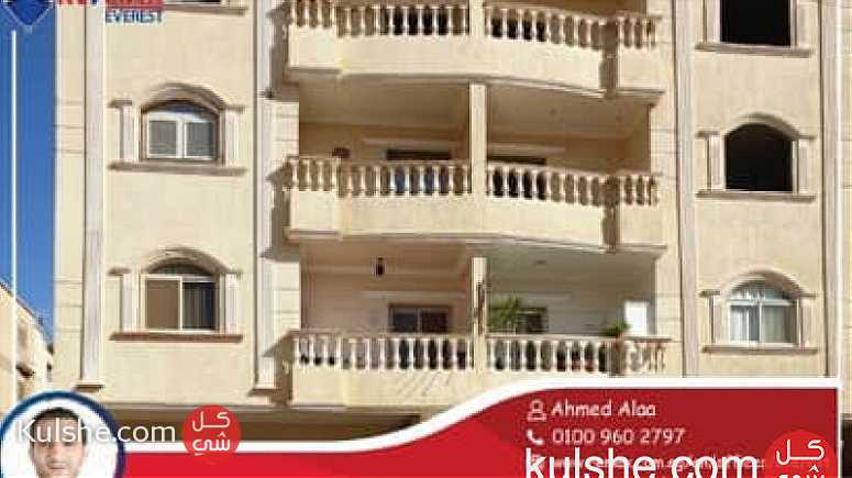 شقة للبيع بالحي الثامن - الشيخ زايد 180 متر - صورة 1