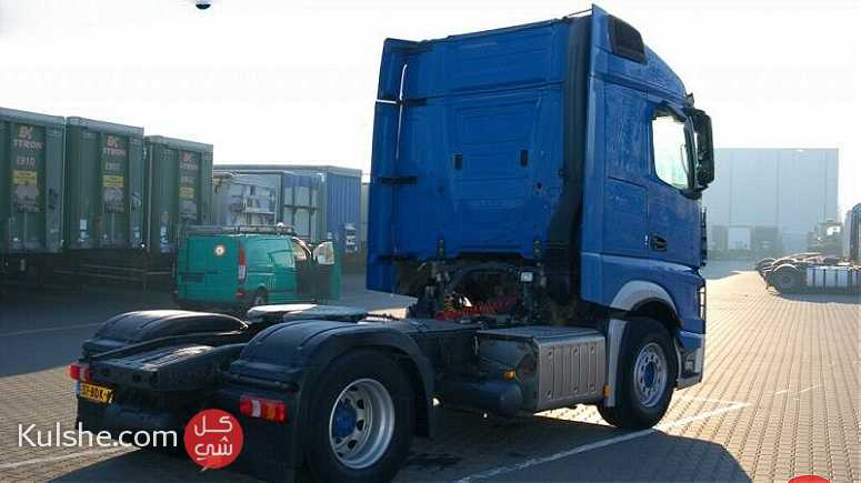 رأس شاحنة مرسيدس أكتروس بحالة ممتازة للبيع بالسعودية - صورة 1