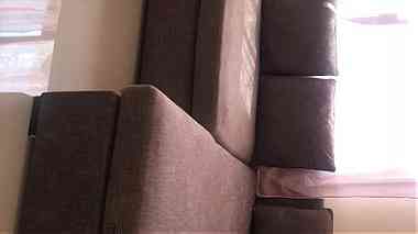 Sofa in good condition 6big pillows + 5 small one very clean only for