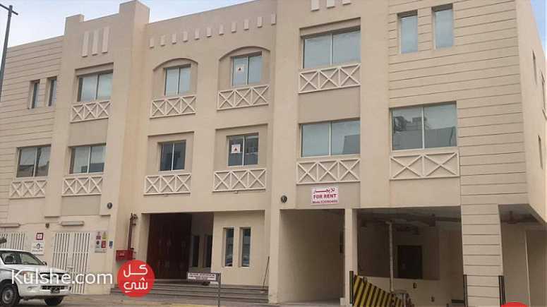 Flat in al-masila  2 bedrooms and 3 bathrooms with one month free - صورة 1