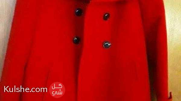 معطف احمر - صورة 1