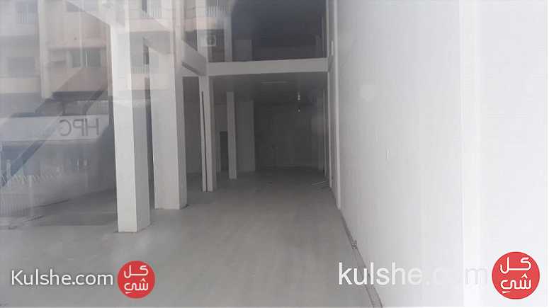 Showroom for rent in Exhibition road - Image 1