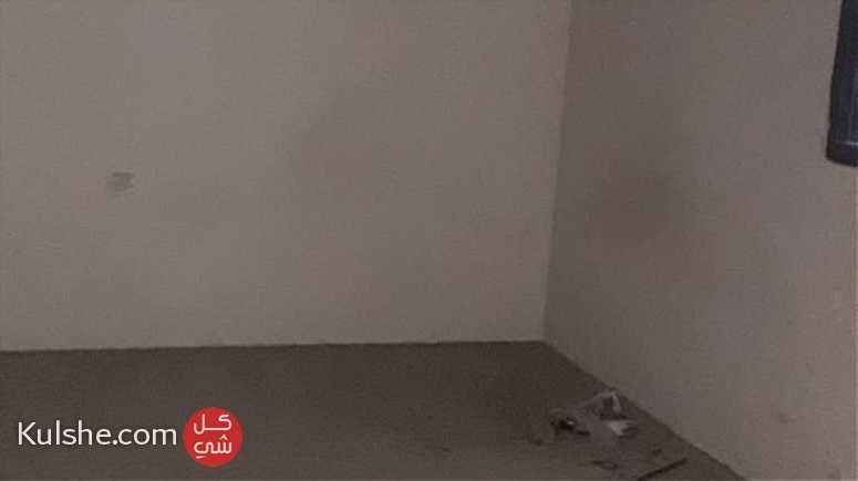 flat for rent in muharraq ( alsouq road - Image 1