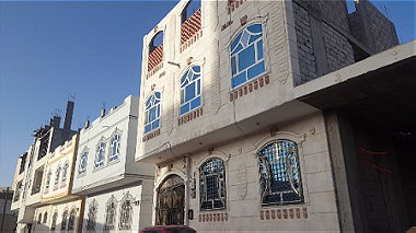 عمارة للبيع في  صنعاء شارع النصر