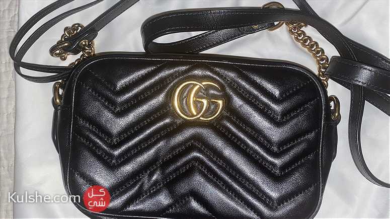 Gucci Black Mini GG Marmont Matelassé Camera Bag - صورة 1