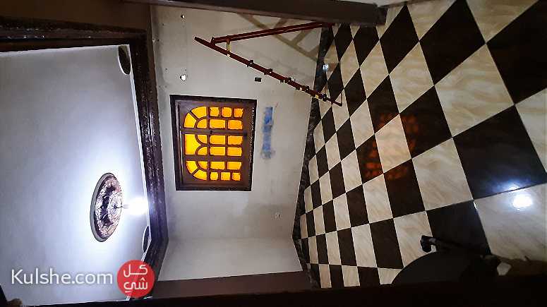 الشقه 2غرفه وصاله ومطبخ وحمام دور 4 - Image 1