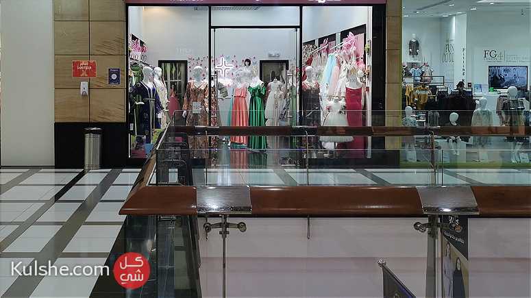 مطلوب شراكة لمحل ملابس داخل المول جاهز مع البضاعة - Image 1