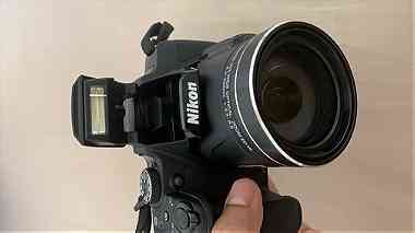 كاميرا نيكون Coolpix B700 مع واي فاي