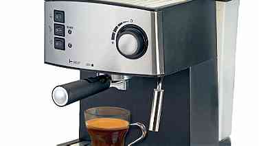 ماكينة تحضير القهوة الإسبريسو والكابتشينو