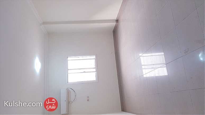 شقه غرفتين وصالة حمامين مطبخ بدون فرش - Image 1
