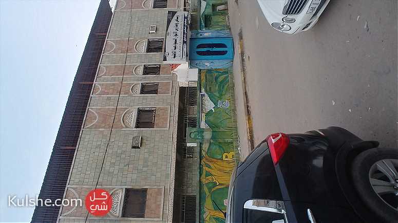 عمارة في دار سعد عدن للبيع - صورة 1