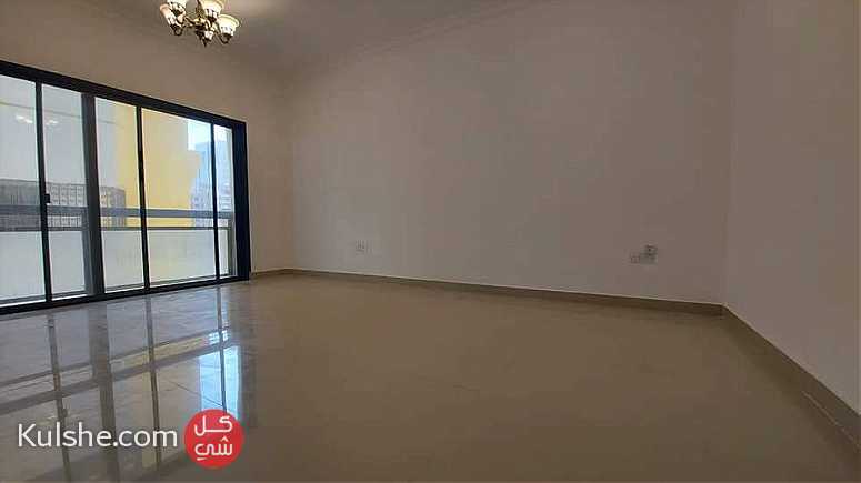 شقة للايجار 3 غرف و صالة في شارع المطار - Image 1