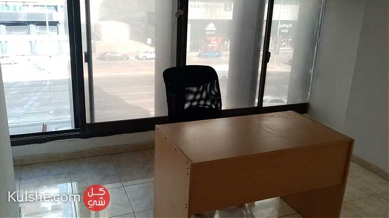 مكاتب للإيجار في ابو ظبي - Image 1