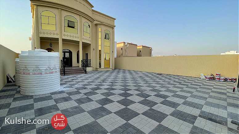 للبيع فيلا سكنية جديدة بمنطقة المويهات فى إمارة عجمان - صورة 1