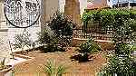 شقة ارضية مفروشة للايجار خلدا مساحة 200م مع ترس وحديقة 250م . - Image 3