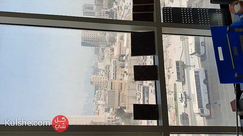 للايجار مكتب في الدوحة - صورة 1