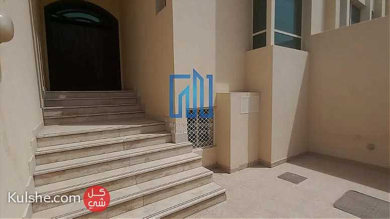 فيلا 4 غرف و مجلس للإيجار في منطقة المرور - Image 1