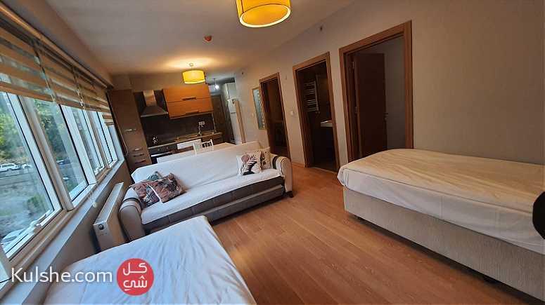 شقة في شيشلي للايجار اليومي والشهري غرفة نوم وصالة وحمام مجهزة بالكامل - Image 1