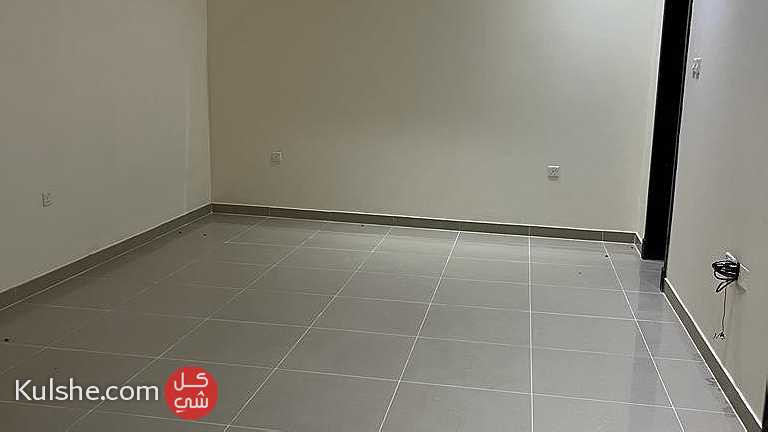 شقه 2غرفه نوم للايجار في المحرق بالقرب من مخبز ابو الهول - Image 1