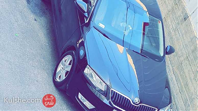 سيارة سكودا للبيع في العروب - Image 1