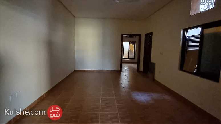 للإيجار شقة راقية في جبلة حبشي - صورة 1