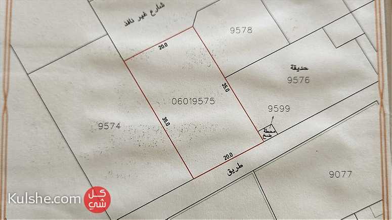 للـبيع أرض على شارعين في سند - صورة 1
