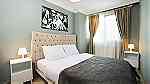 غرفة نوم وصالة للايجار الفندقي في شيشلي - Image 4