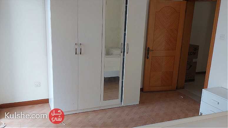 Apartment for rent in Hoora  Exhibition Street next to Jimmys - صورة 1