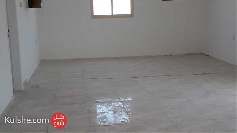 بيت للايجار في المحرق - Image 1