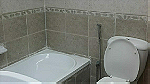 شقه للايجار غرفتين وصاله حمامين مطبخ بدون فرش - Image 7