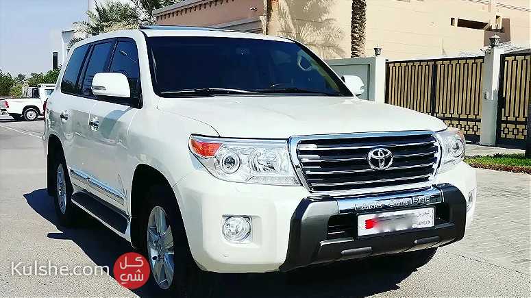 Toyota Land Cruiser GX-R V8 Model 2015 Full option Bahrain agency - صورة 1