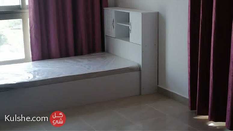 غرف ماستر وغرف عاديه للايجار في دبي - صورة 1