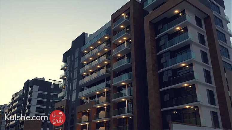 شقة مميزة في دبي على بعد 3 كم من برج خليفة ب 617 ألف درهم - Image 1