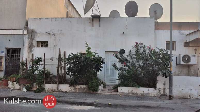 للبيع بيت في مدينة عيسى بجانب الخدمات - صورة 1