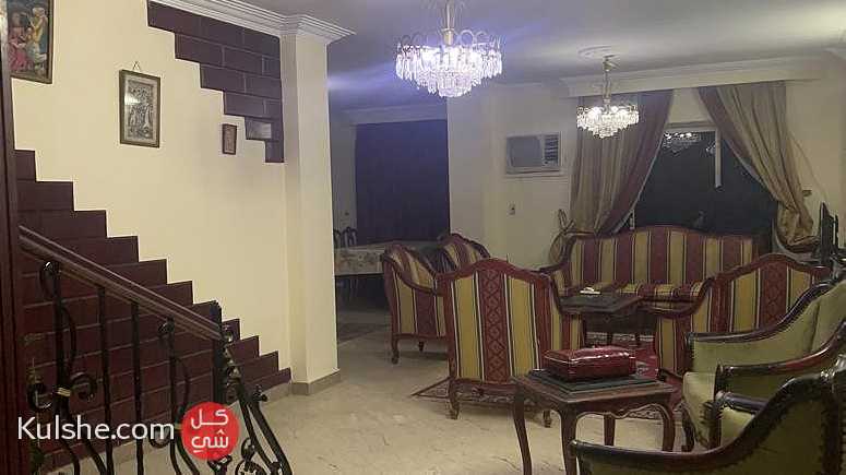 شقة مفروشة220م الترالوكس فاخرة للسكن الراقى جدا بشارع شهاب الرئيسى - Image 1