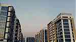 على بعد 3 كم من برج خليفة تملك شقة  عند القناة المائية ب 617 ألف درهم - Image 5