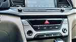 Hyundai Elantra 2.0 Model 2017 Full option Bahrain agency - صورة 6